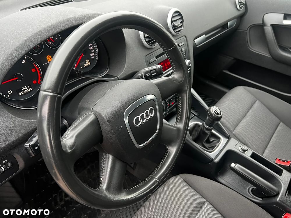 Audi A3 Sportback - 13