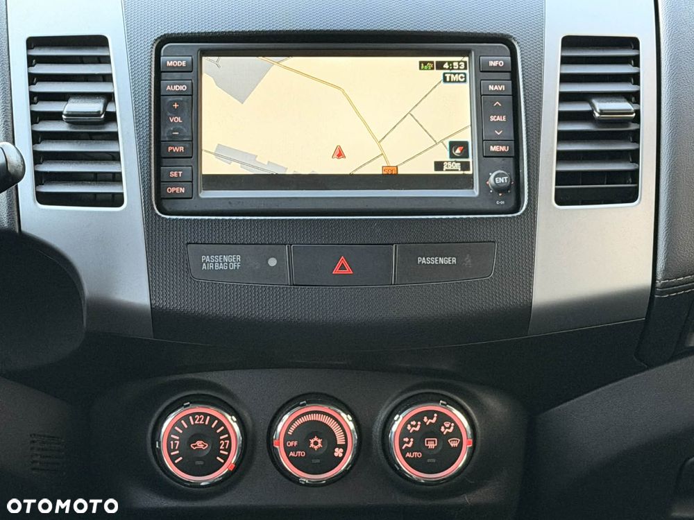 Citroën C-Crosser - 28