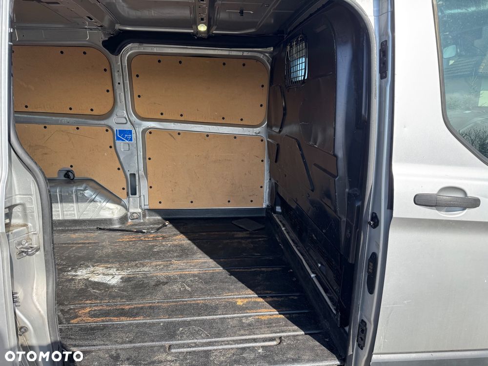 Ford Transit Custom - 8