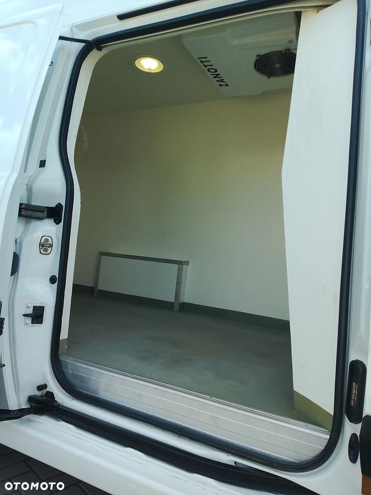 Toyota Proace Jumpy Expert Scudo <2016 L2H2 Maxi Izoterma Chłodnia 3os 3Eupal Salon PL - 17