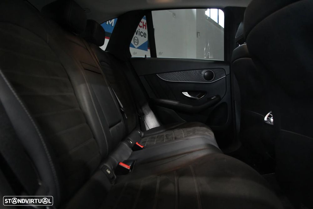 Mercedes-Benz GLC 220 d 4Matic 9G-TRONIC AMG Line - 24