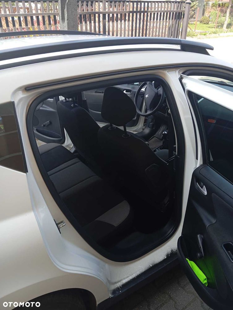 Peugeot 207 - 7