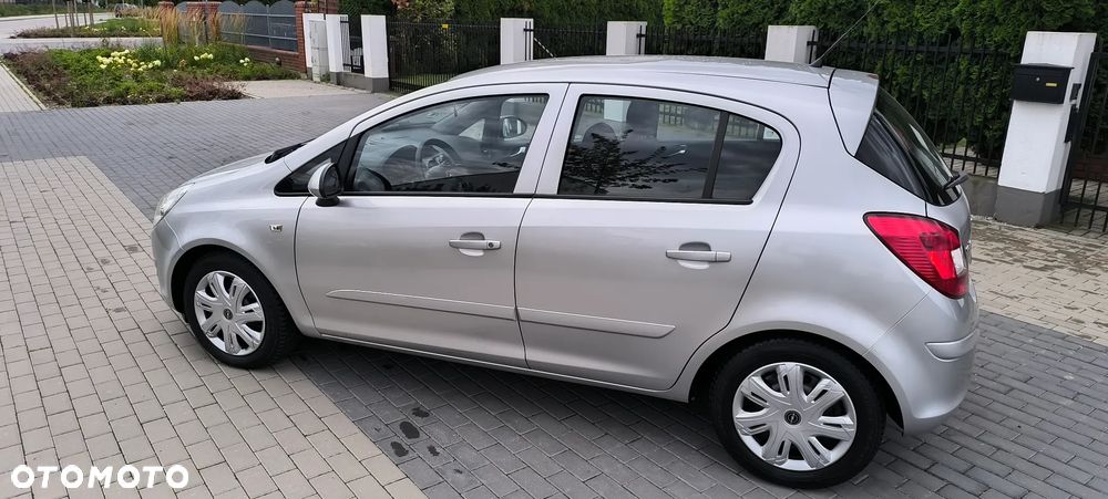 Opel Corsa - 18