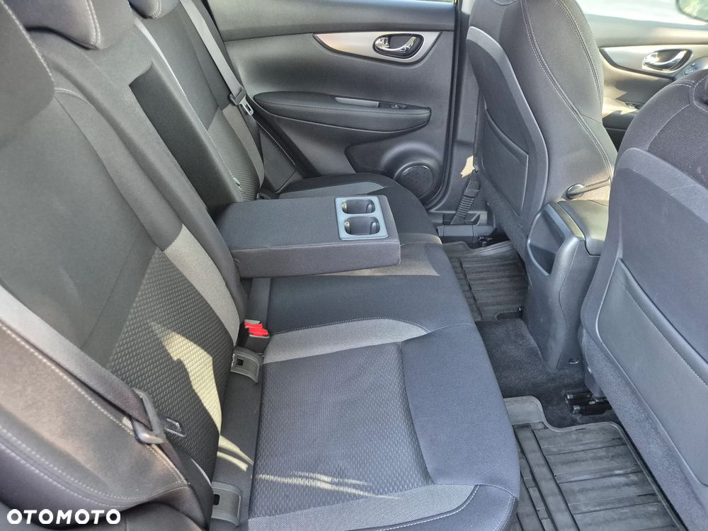 Nissan Qashqai 1.3 DIG-T N-Connecta - 21