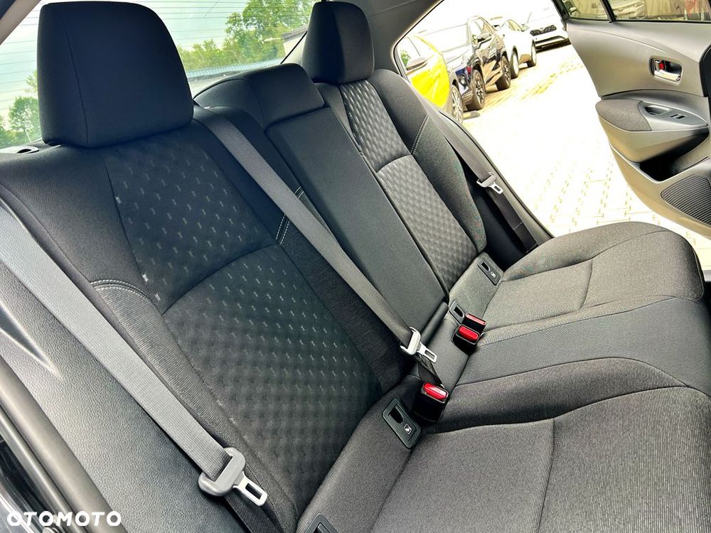 Toyota Corolla 1.8 Hybrid Style - 17