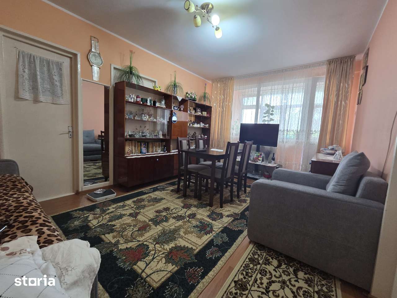 Apartament 3 camere confort 1 in Micro 16 etaj 2 cu 2 balcoane 67mp — fotografia 1