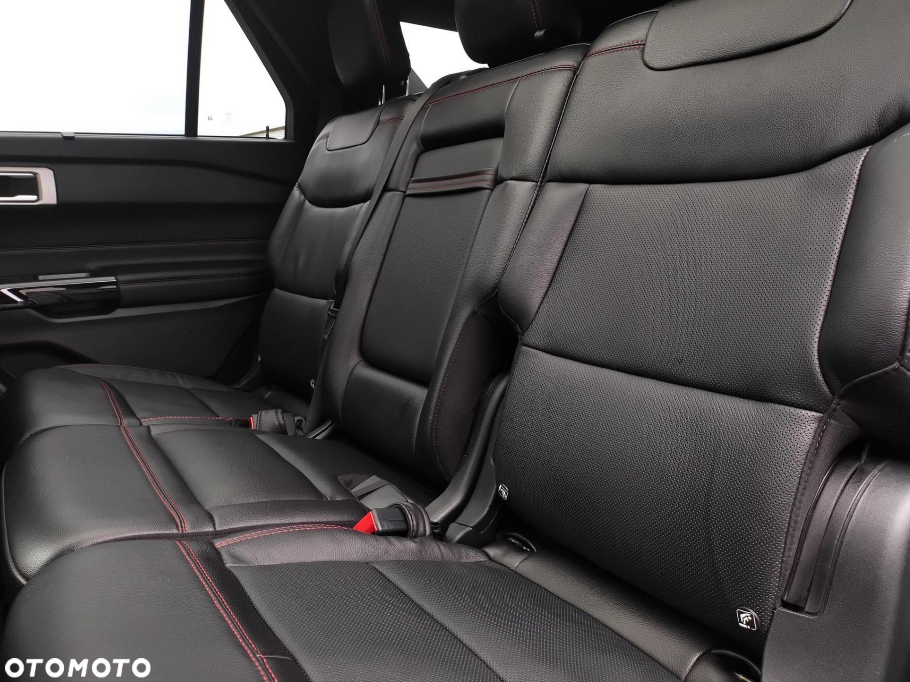 Ford Explorer 3.0 EcoBoost PHEV 4WD ST-Line - 28