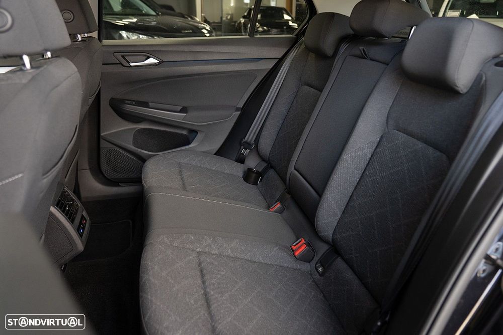 VW Golf 1.5 eTSI Style DSG - 43