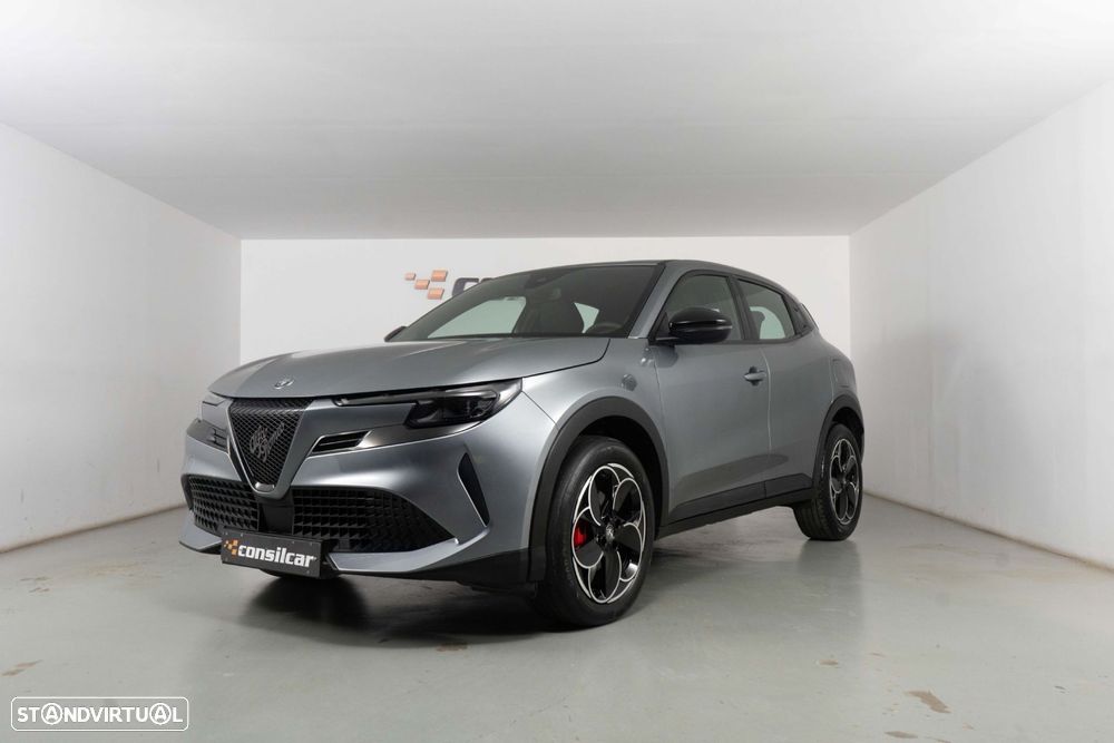 Alfa Romeo Junior Elletrica 50 kWh Launch Edition - 9