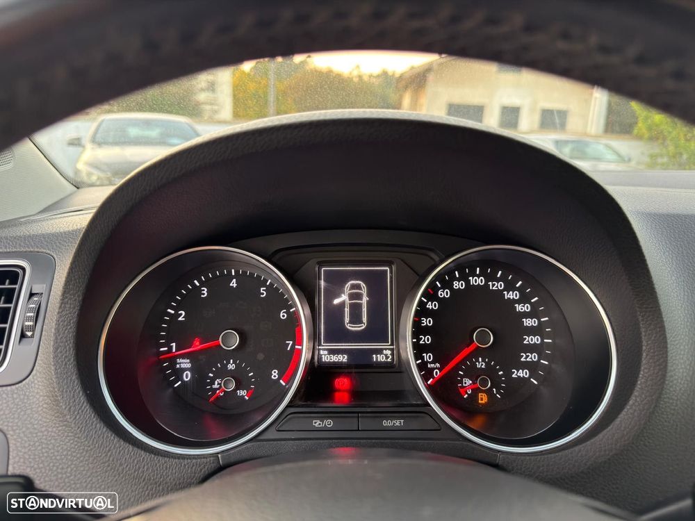 VW Polo 1.0 Trendline - 24