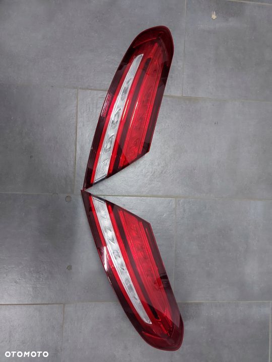 Mercedes C-Klasa W205 coupe lamPY tył USA