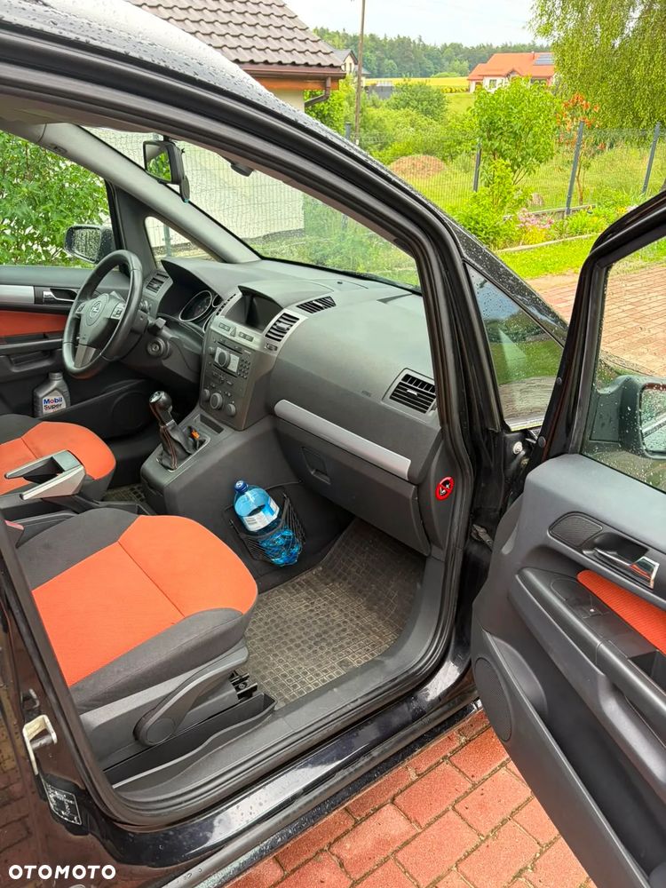 Opel Zafira 1.9 CDTI Cosmo - 16