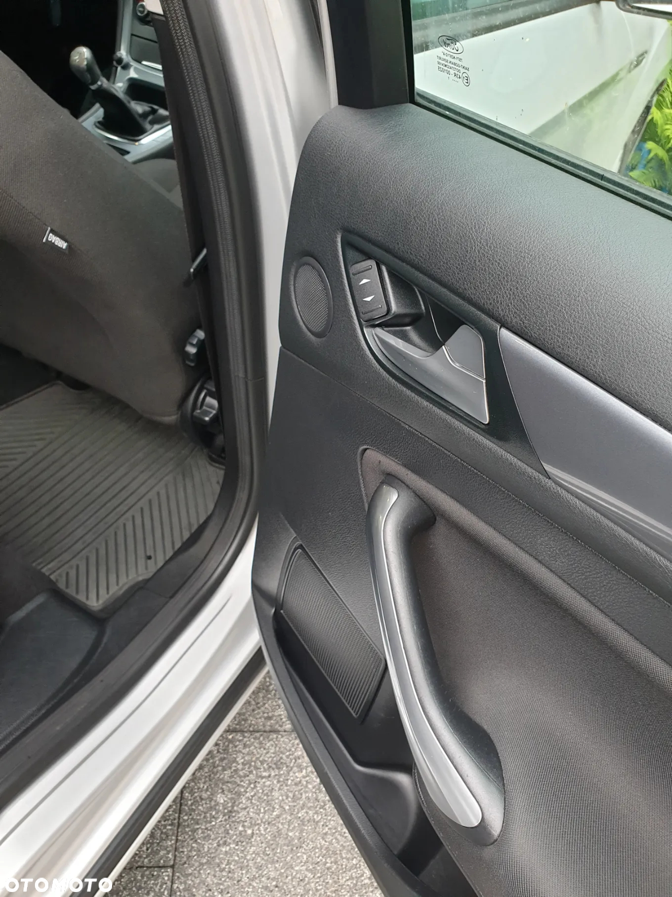 Ford Mondeo 2.0 Silver X - 17