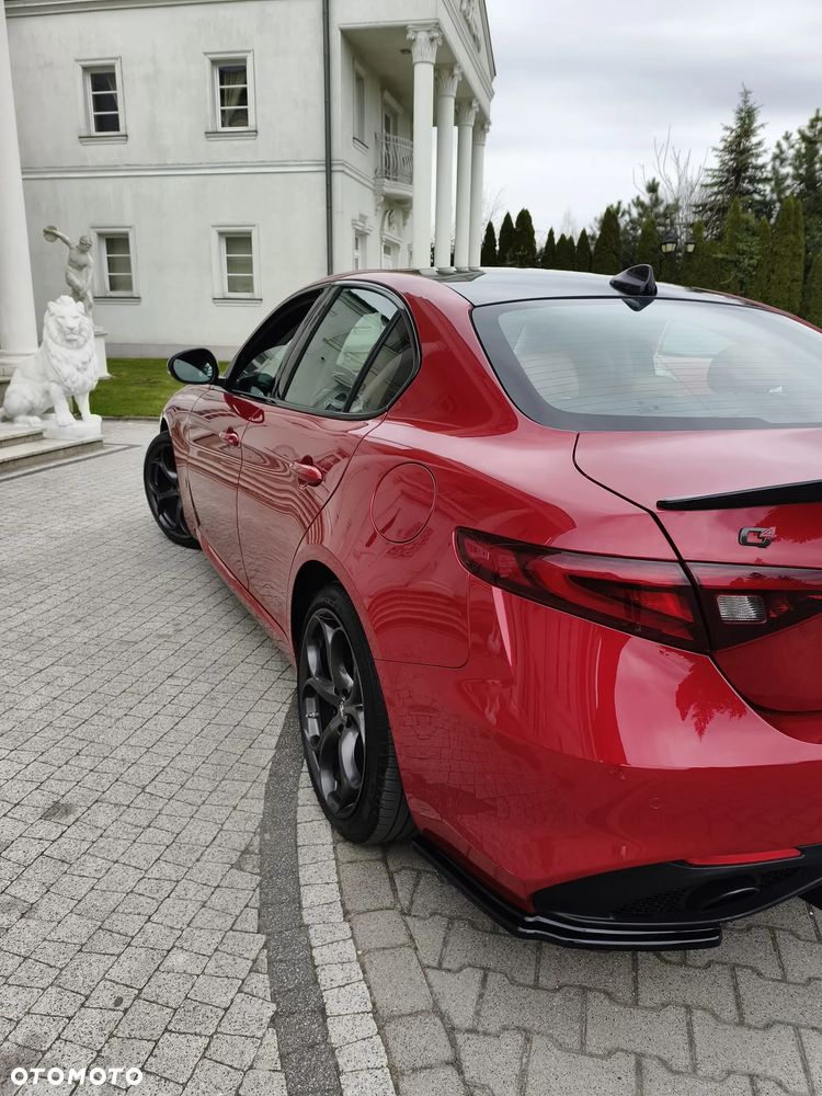 Alfa Romeo Giulia 2.0 Turbo 16V AT8-Q4 Competizione - 19