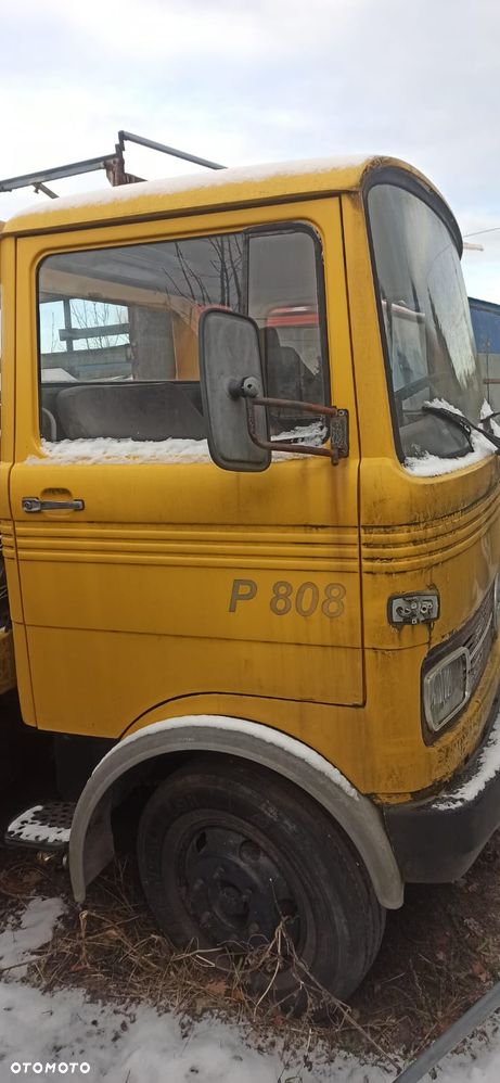 Mercedes-Benz 808 - 2