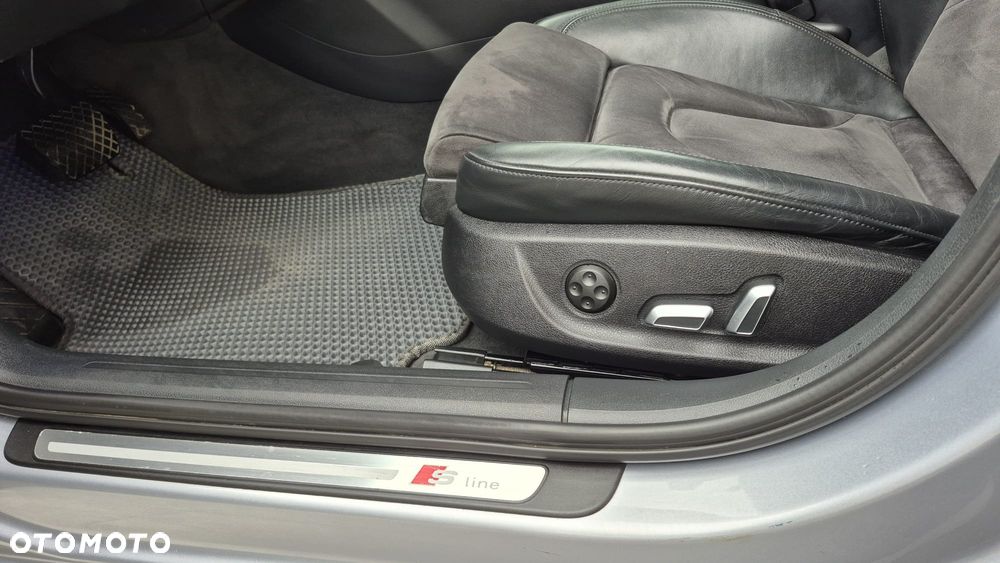 Audi A4 Limousine - 22