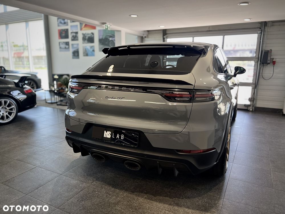 Porsche Cayenne Turbo GT - 4
