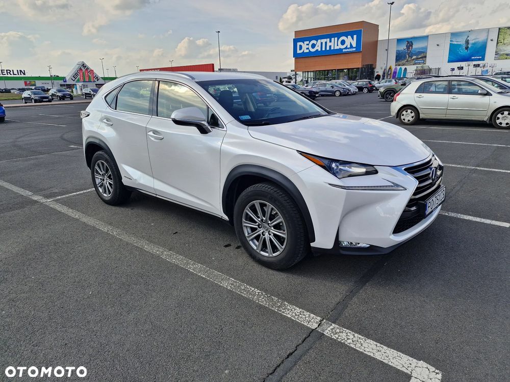 Lexus NX 300h Elite AWD - 10