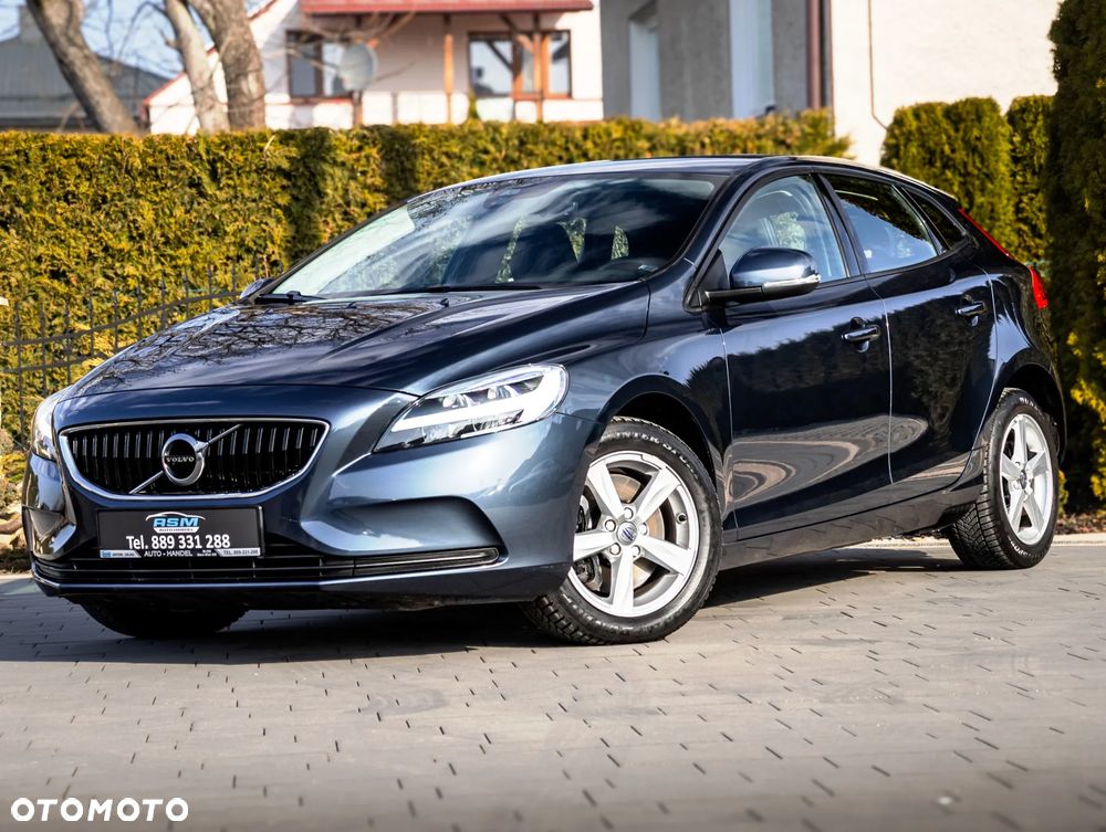 Volvo V40 T2 Drive-E Momentum - 1