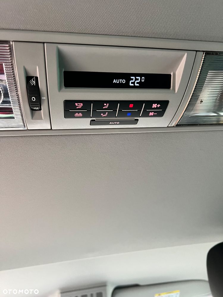 Volkswagen Multivan 2.0 TDI L1 Highline 4Motion DSG - 27