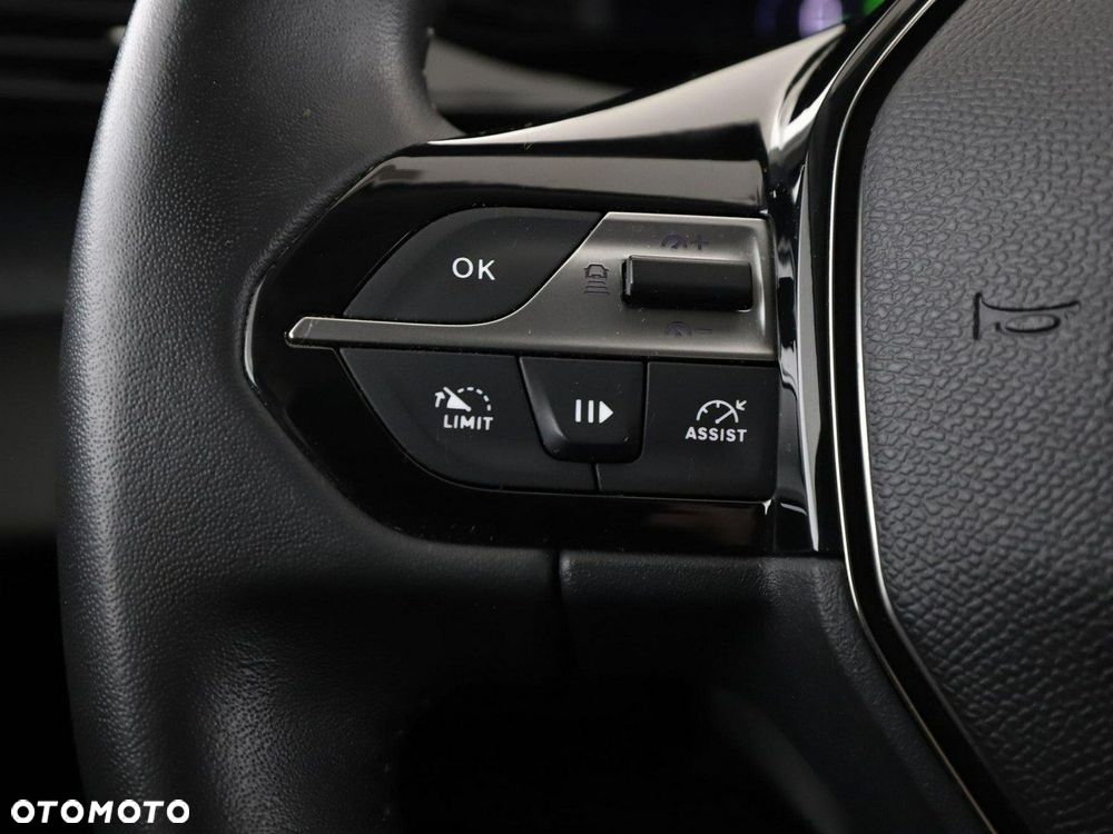 Peugeot 308 1.6 Hybrid PHEV Allure Pack EAT8 - 37