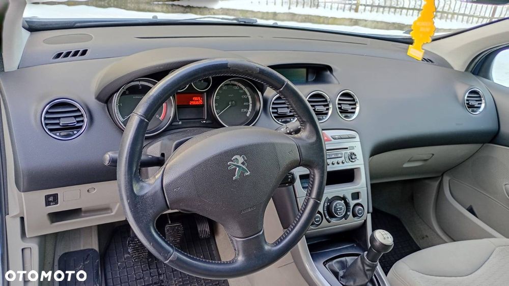 Peugeot 308 1.6 HDi Presence - 3
