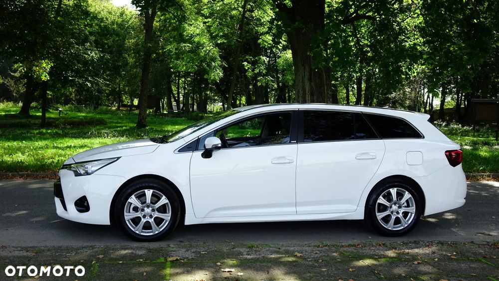 Toyota Avensis 2.0 D-4D Prestige - 27