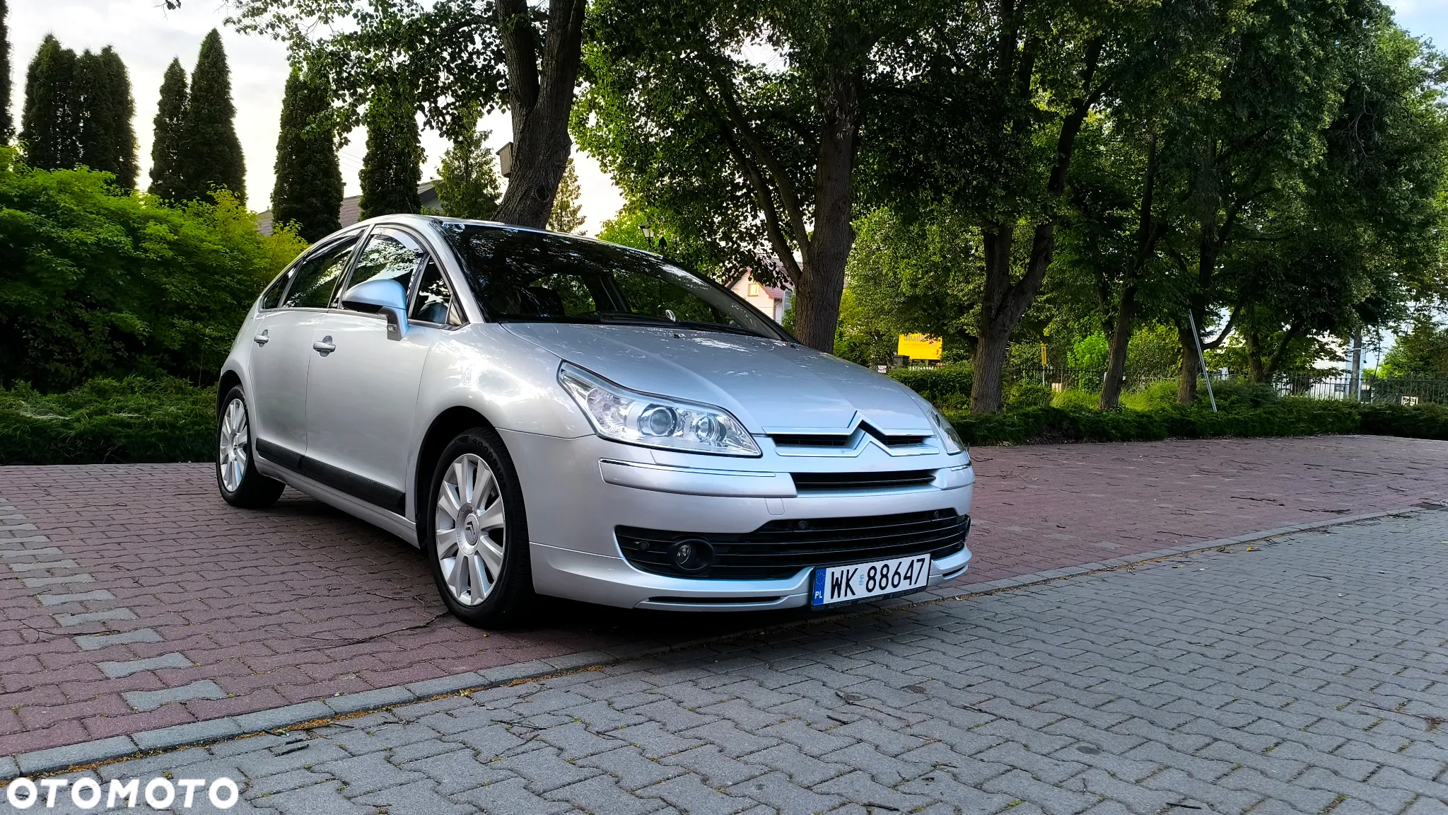 Citroën C4 2.0 16V Exclusive - 8