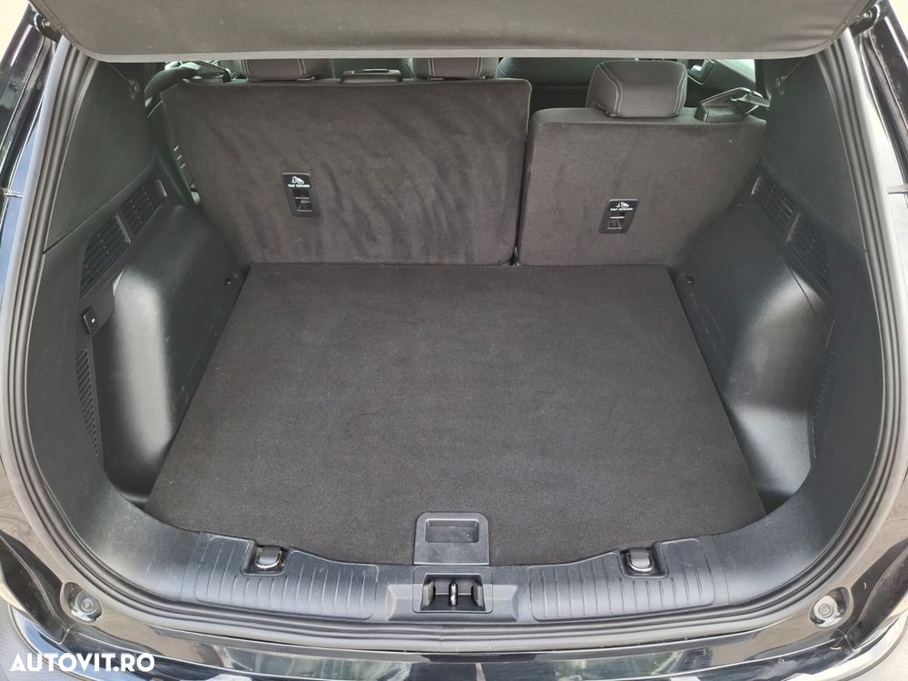 Ford Kuga 2.5 Duratec FHEV TITANIUM X - 21