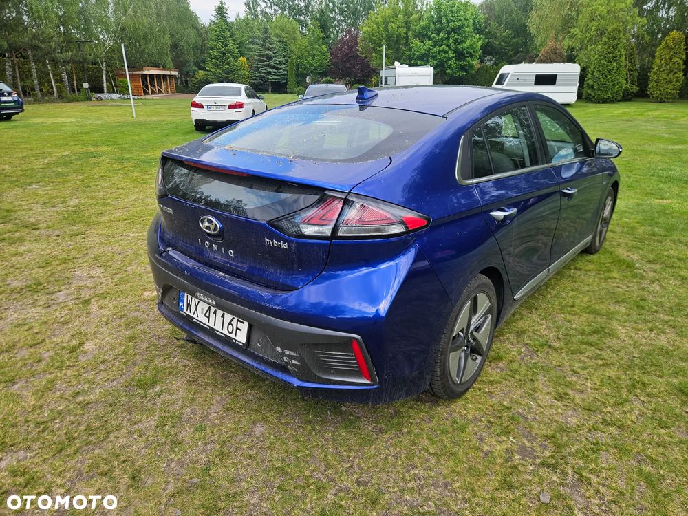 Hyundai IONIQ Hybrid Platinum - 5