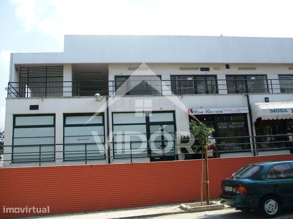 Loja no Novo Mercado Municipal da Baixa da Banheira - CR - Grande imagem: 3/6