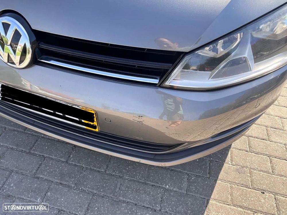 VW Golf Variant 1.6 TDi Highline DSG - 28