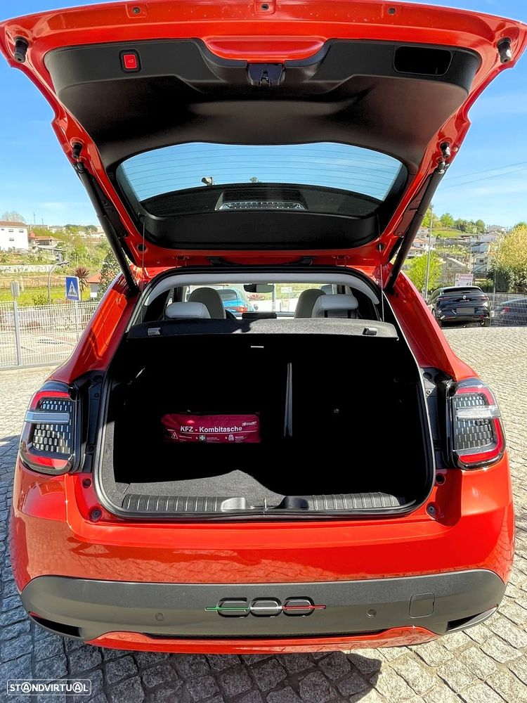 Fiat 600e La Prima - 6