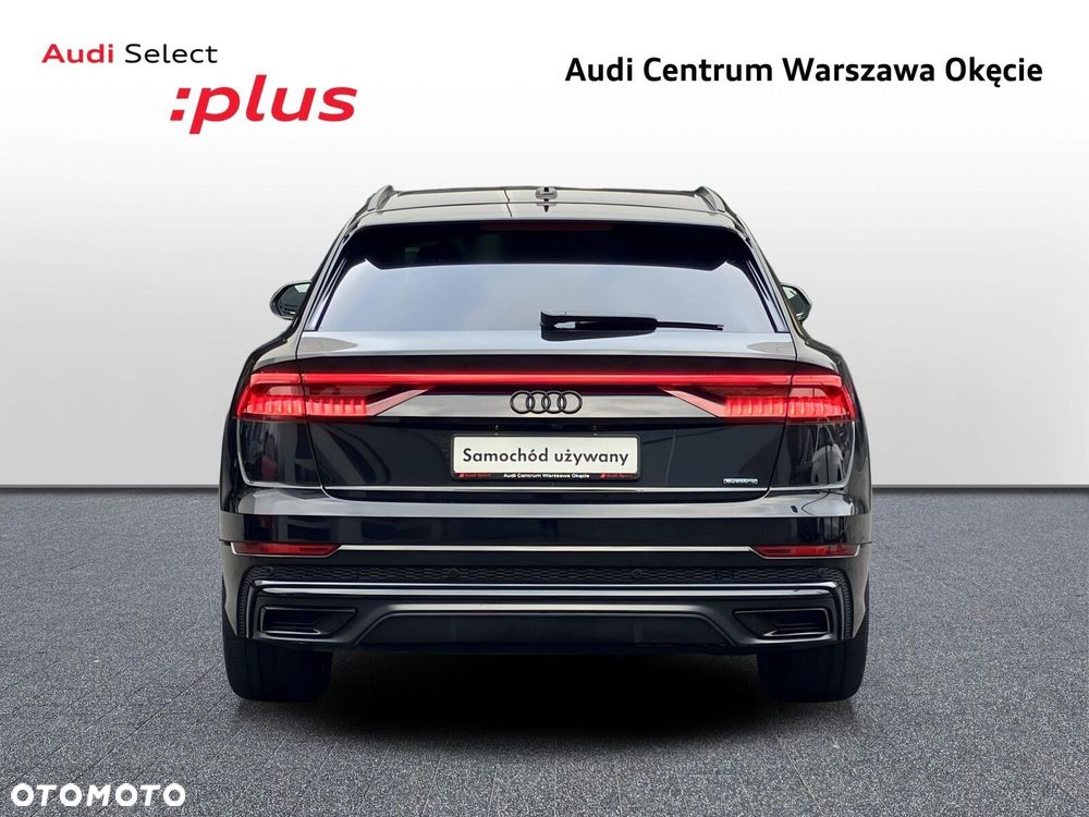 Audi Q8 - 8