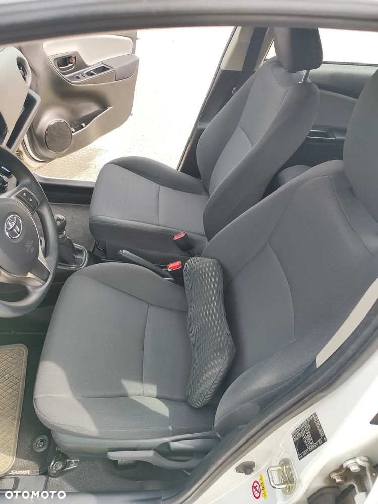 Toyota Yaris 1.5 Active - 12