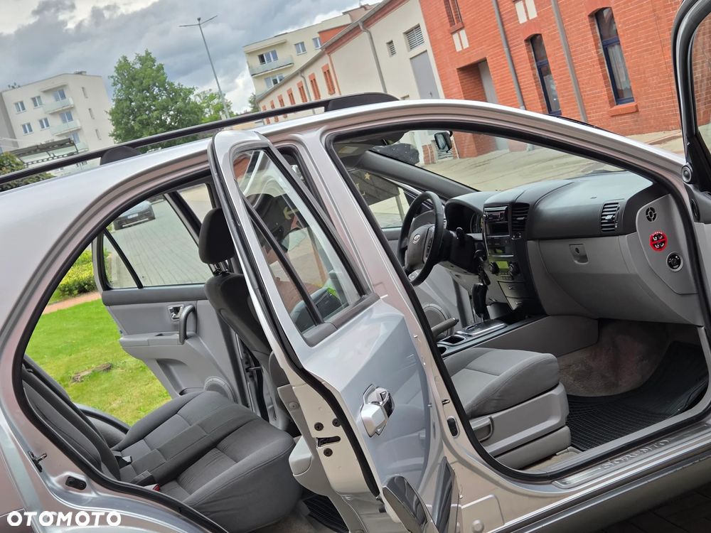 Kia Sorento 2.5 CRDi VGT EX - 19