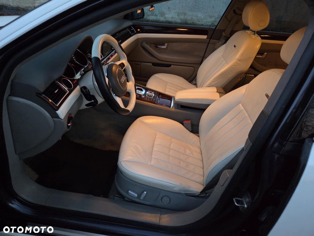 Audi A8 4.2 Quattro - 16