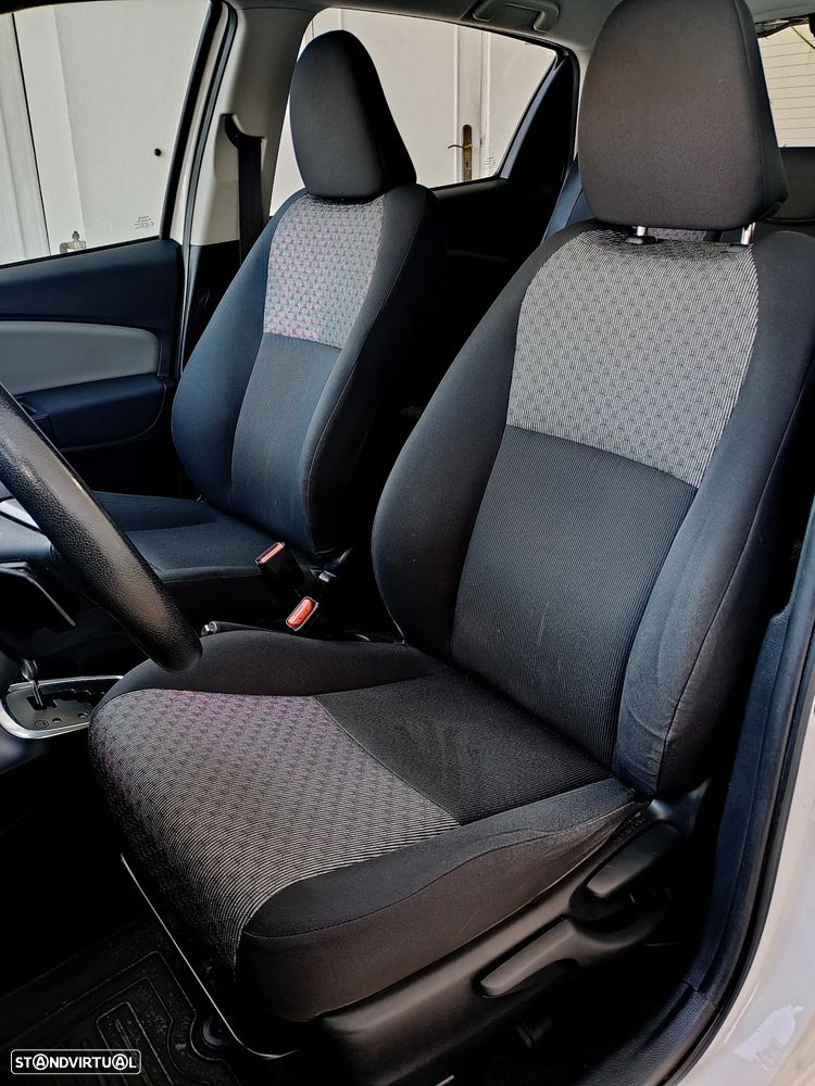 Toyota Yaris 1.33 VVT-i Multidrive S Comfort - 14