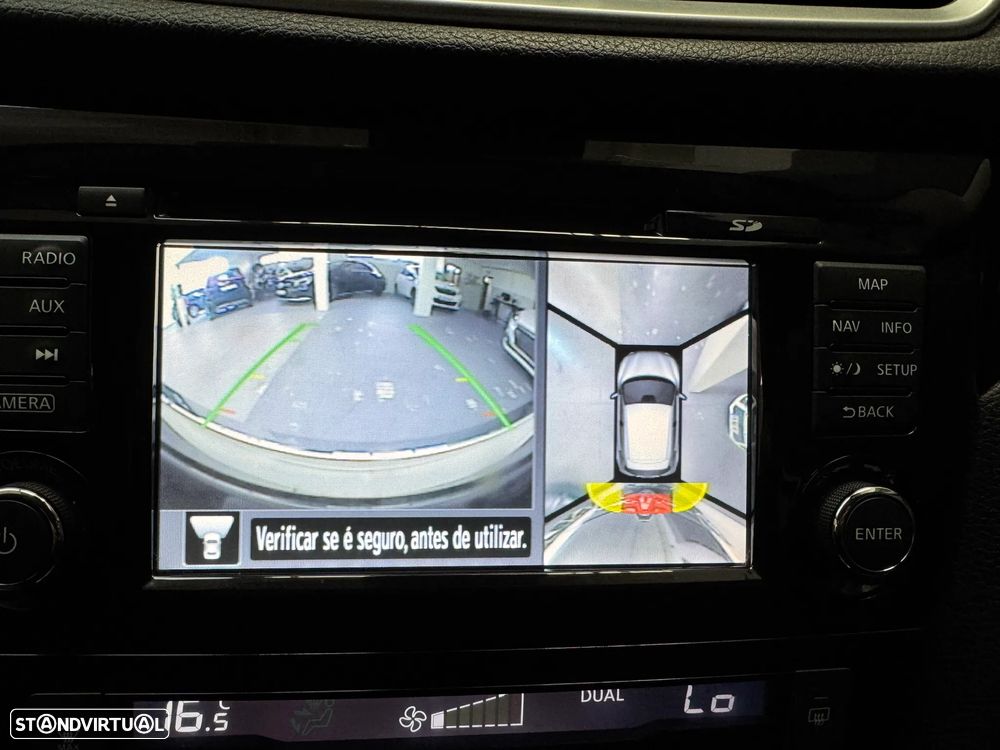 Nissan Qashqai 1.6 dCi Xtronic TEKNA - 30