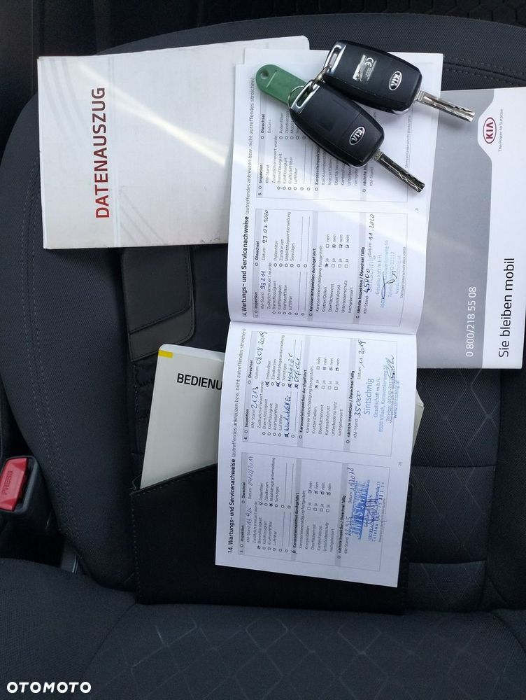 Kia Rio - 10