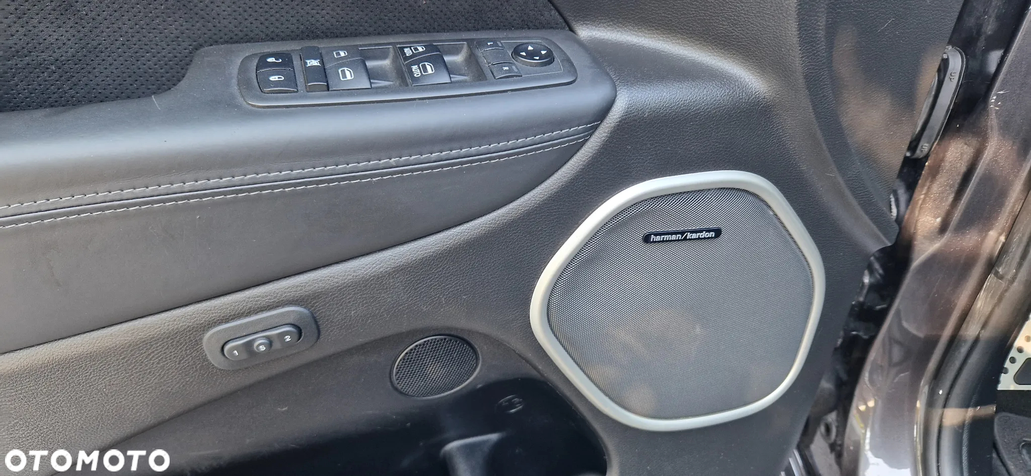 Jeep Grand Cherokee - 19