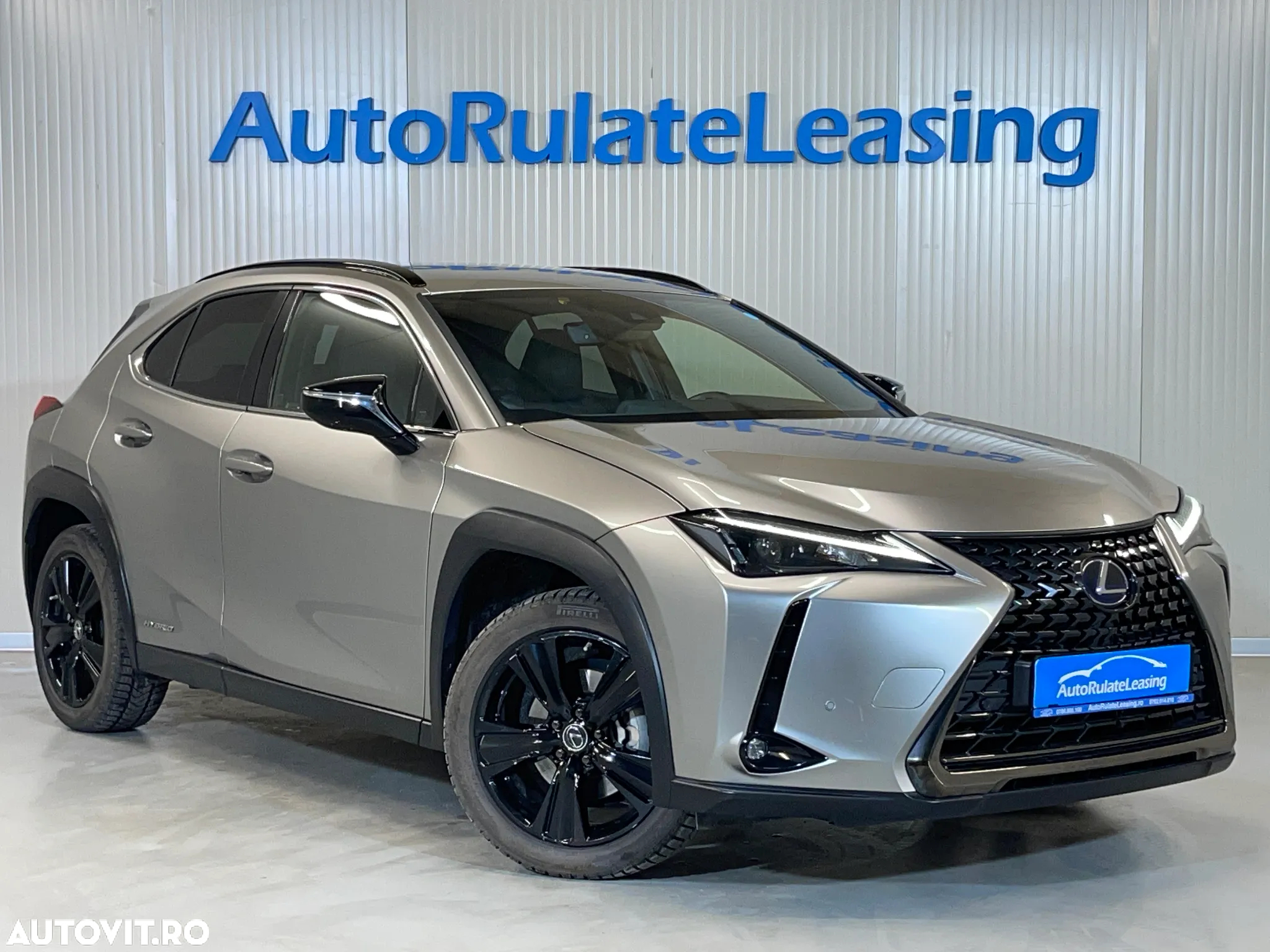 Lexus UX 250h 2.0L HEV 20H- (178 HP) 4X4 CVT Executive - 2