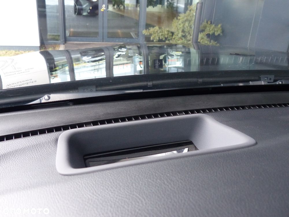 Mercedes-Benz GLC 200 4Matic 9G-TRONIC AMG Line - 29