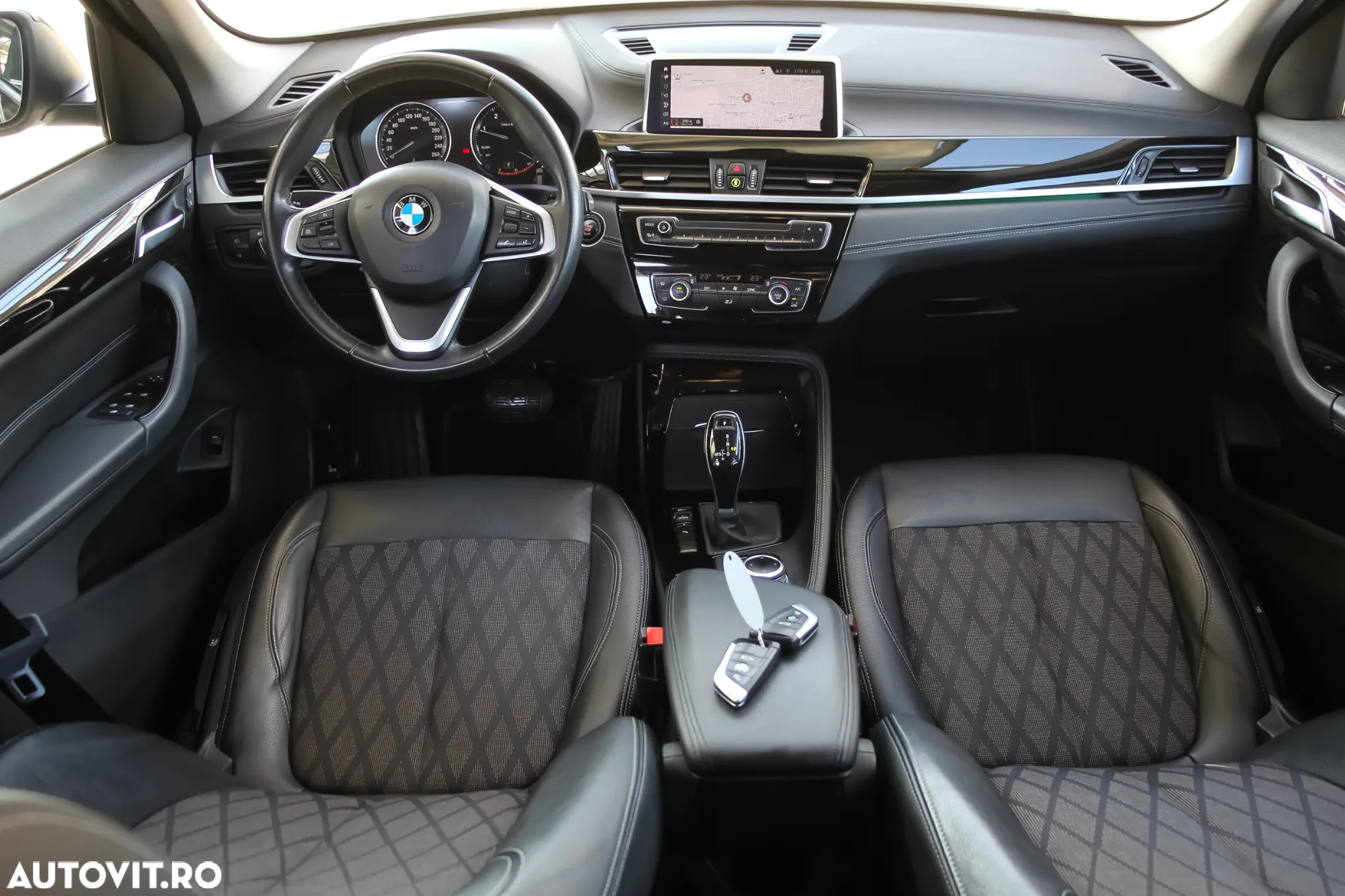 BMW X1 sDrive18d Aut. xLine - 13