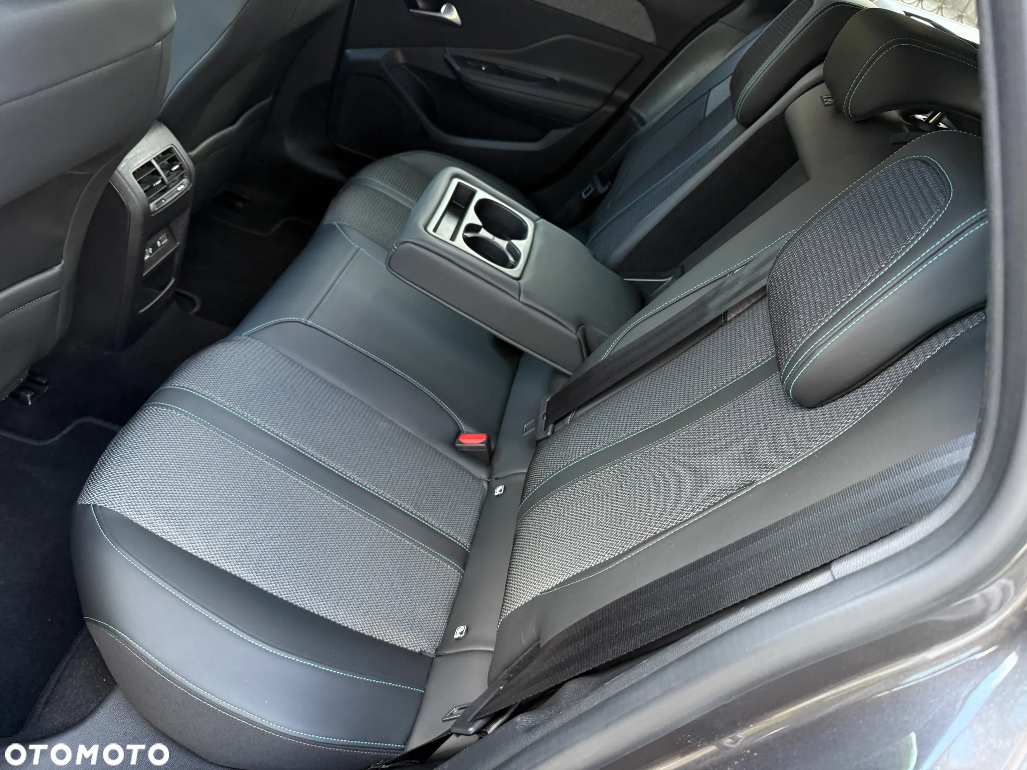 Peugeot 308 1.5 BlueHDi Allure Pack S&S - 34