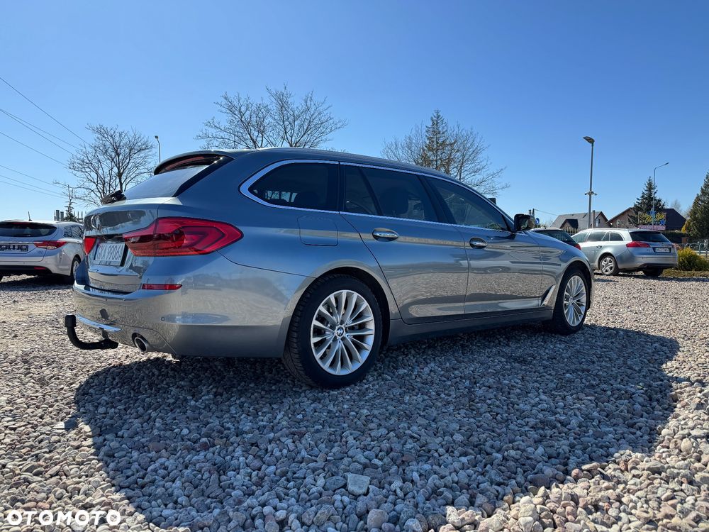 BMW Seria 5 520d Luxury Line sport - 9