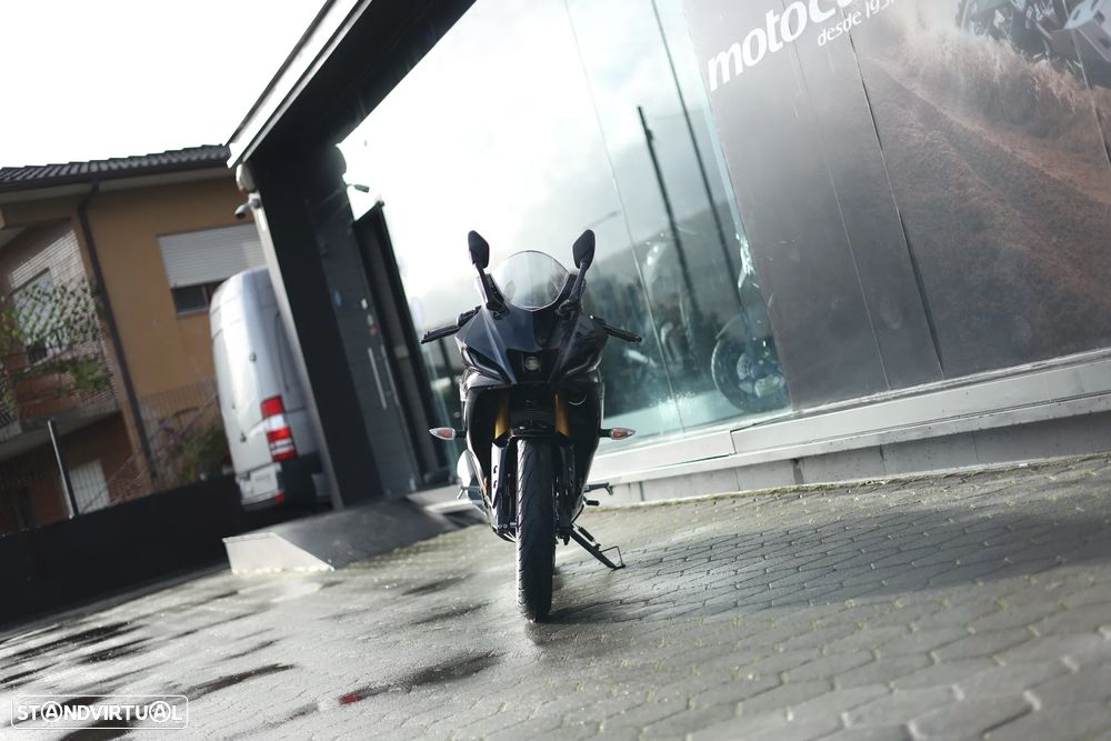 Yamaha YZF R-125 - 4