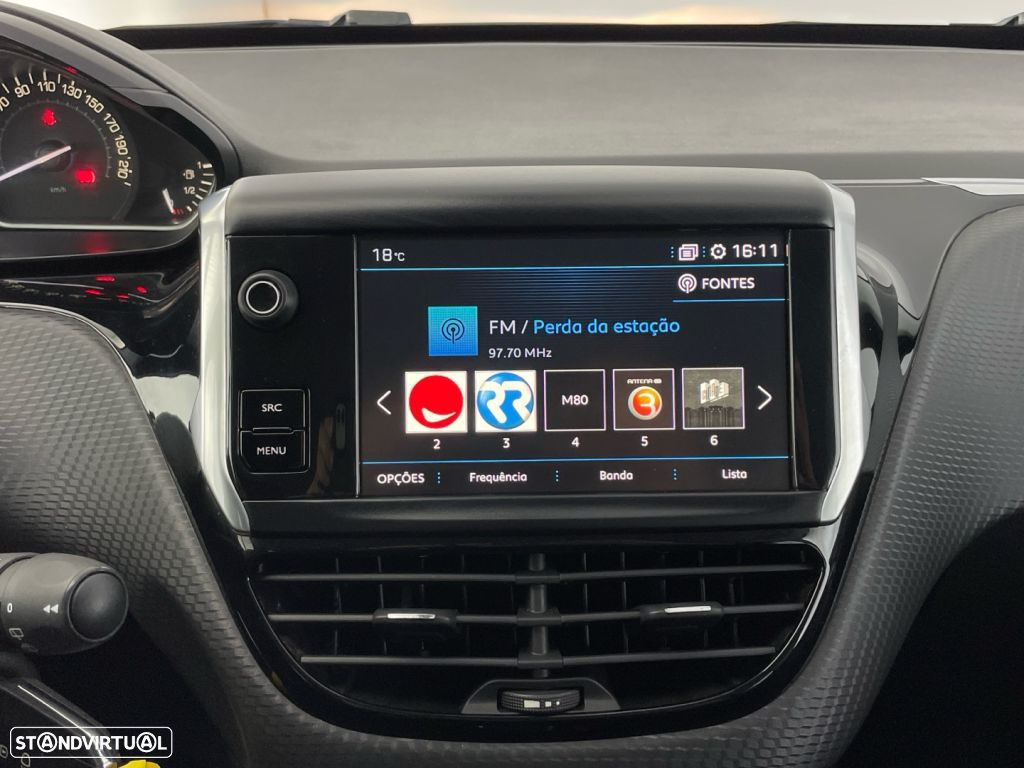 Peugeot 2008 1.5 BlueHDi Signature - 15