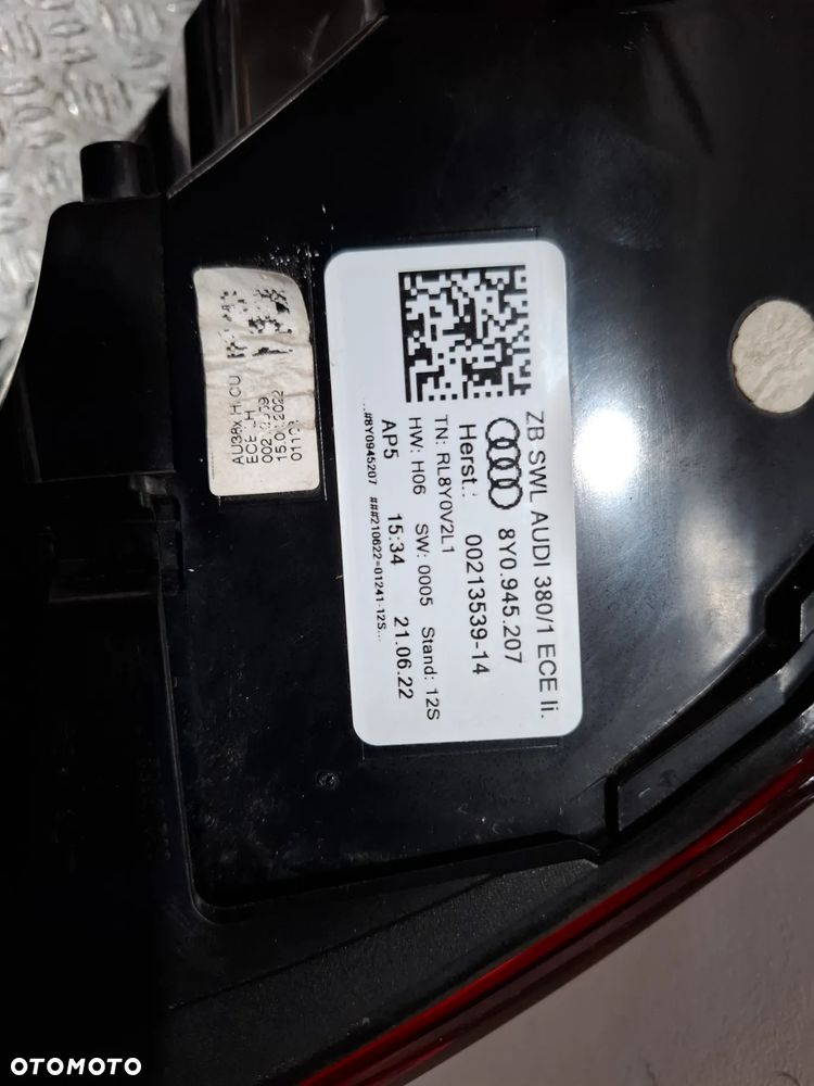 Lampa LED w błotnik lewy tył Audi A3 (sedan) R 2022 nr 8Y0945207 - 5