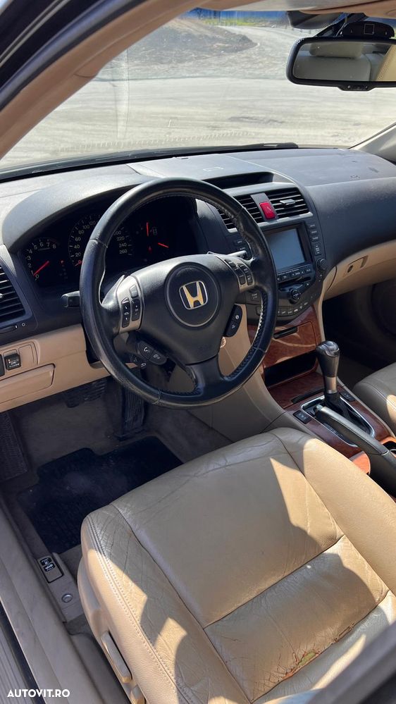 Honda Accord 2.4i Aut Exec - 11